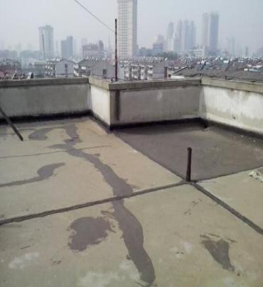西秀漏水维修 楼顶漏水是什么原因，楼顶漏水维修方法是什么?